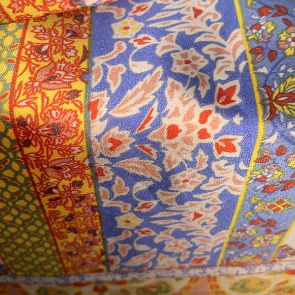 The lightest, silkiest and most understatedly sexy summer soirée skirt - Picture 3 of 6